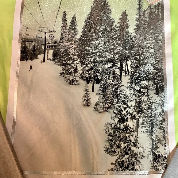 Girls Justice Tee Winter Scene Green Gray Large 12/14 NWT - Picture 3 of 12